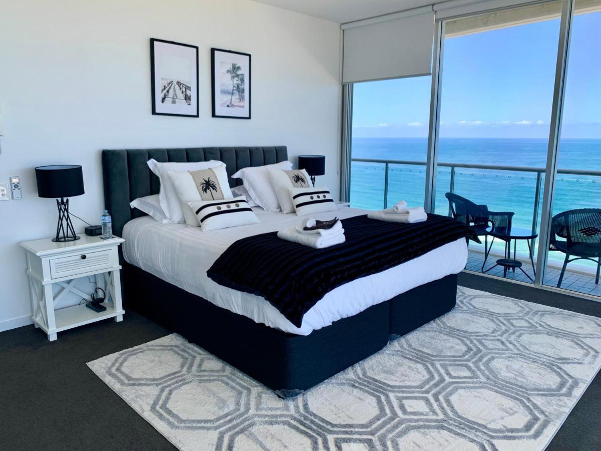 Air On Broadbeach Beachfront 2Level Stunning Apartment With 180 Degree Views غولد كوست المظهر الخارجي الصورة