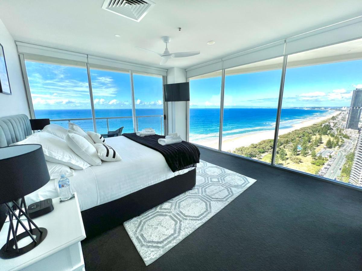 Air On Broadbeach Beachfront 2Level Stunning Apartment With 180 Degree Views غولد كوست المظهر الخارجي الصورة