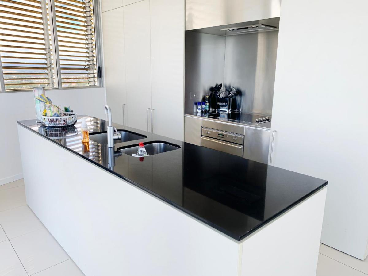 Air On Broadbeach Beachfront 2Level Stunning Apartment With 180 Degree Views غولد كوست المظهر الخارجي الصورة